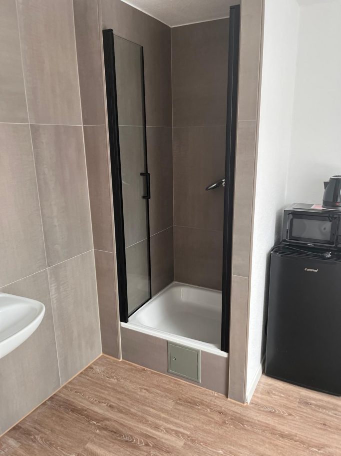 Monteurzimmer in der Pension Linde Stuttgart-Untertürkheim
